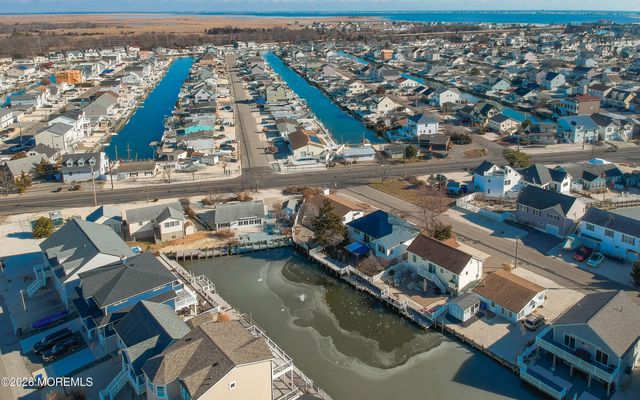 4 Rona Lane, Beach Haven West, NJ 08050