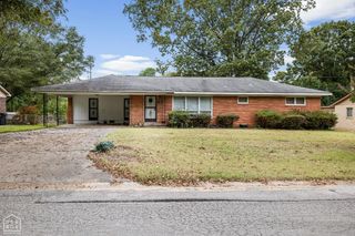 1821 James, Jonesboro, AR 72401