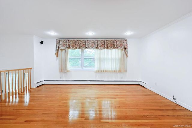 9 Grossman Street, Melville, NY 11747