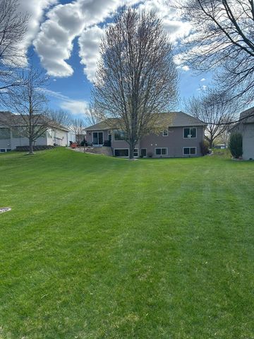 3221 Eagle Ridge Drive W, Willmar, MN 56201