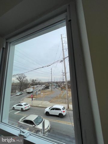 729 N 10TH ST, Camden, NJ 08102