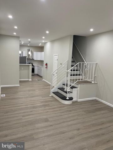 729 N 10TH ST, Camden, NJ 08102