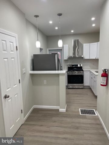 729 N 10TH ST, Camden, NJ 08102