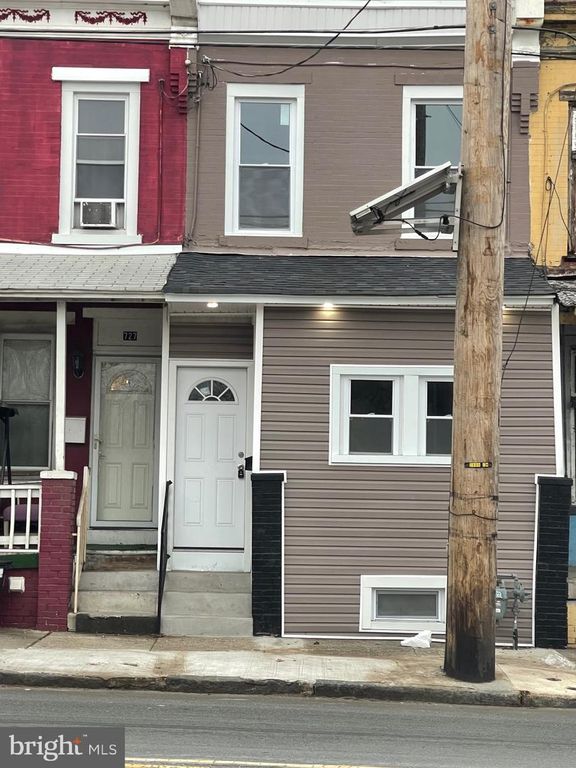 729 N 10TH ST, Camden, NJ 08102