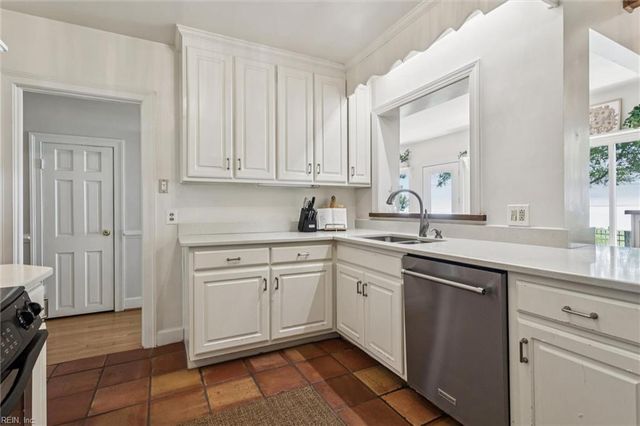 4002 Chesapeake AVE, Hampton, VA 23669