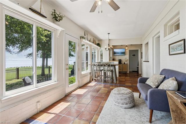 4002 Chesapeake AVE, Hampton, VA 23669