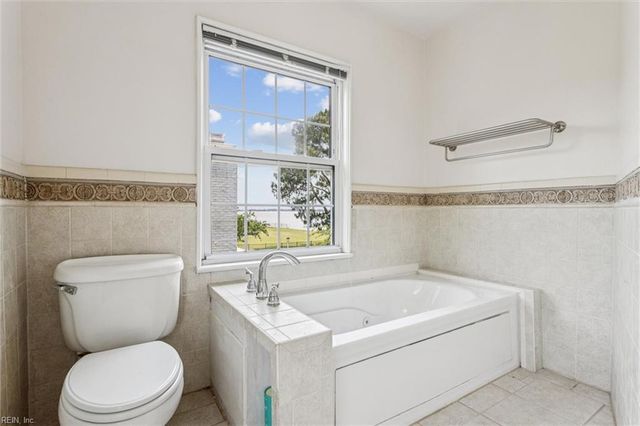 4002 Chesapeake AVE, Hampton, VA 23669
