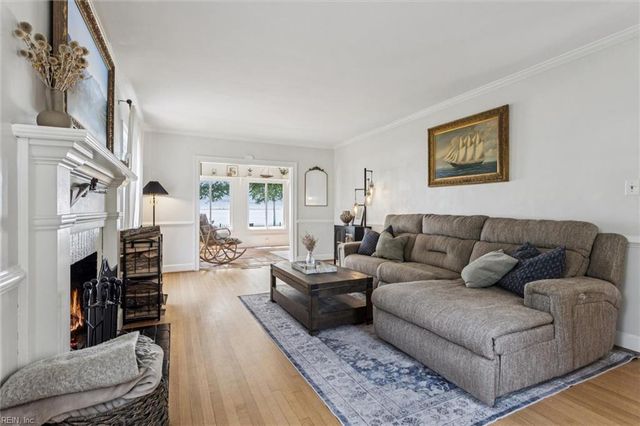 4002 Chesapeake AVE, Hampton, VA 23669