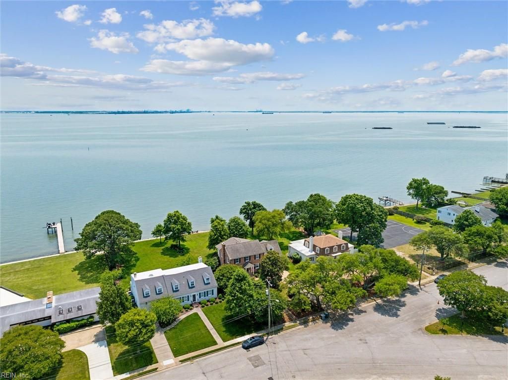 4002 Chesapeake AVE, Hampton, VA 23669