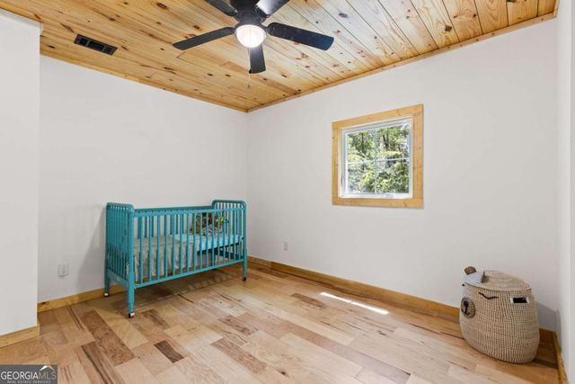 38 Friendly Lane, Mccaysville, GA 30555