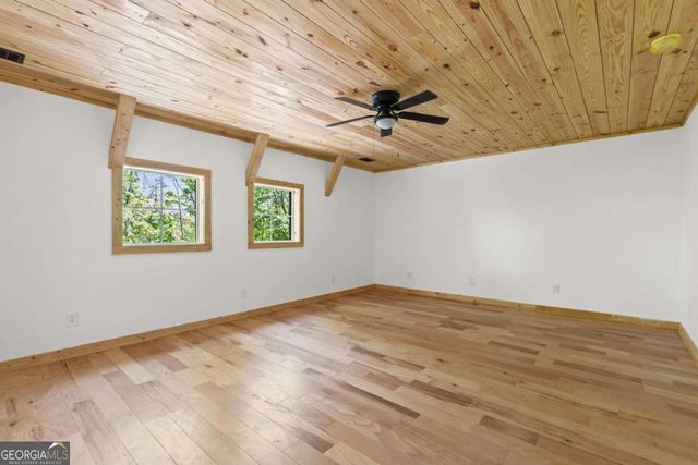 38 Friendly Lane, Mccaysville, GA 30555