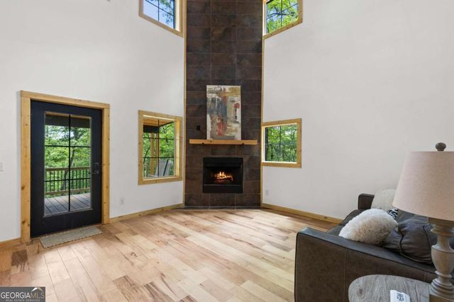 38 Friendly Lane, Mccaysville, GA 30555