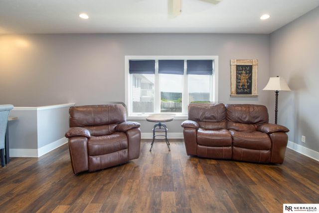 725 Larkspur Drive, Hickman, NE 68372