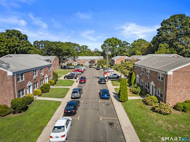 56 Blachley Road B, Stamford, CT 06902