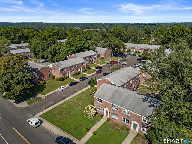 56 Blachley Road B, Stamford, CT 06902
