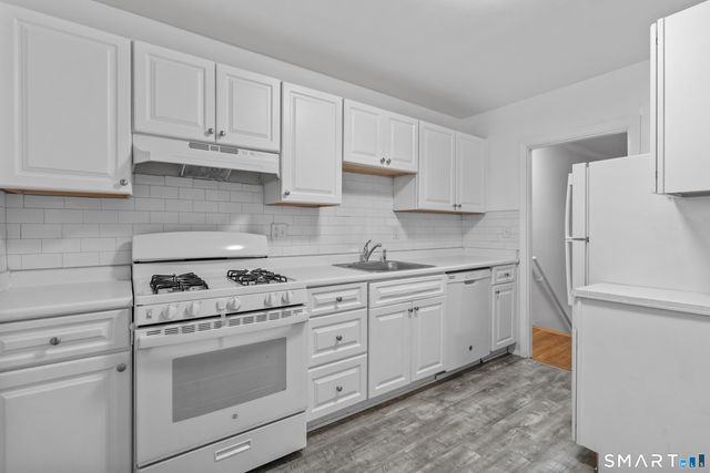 56 Blachley Road B, Stamford, CT 06902
