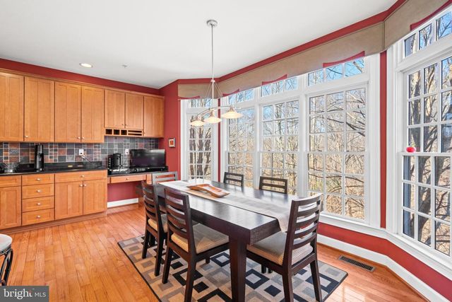 509 OAK KNOLL TER, Rockville, MD 20850