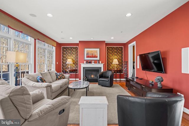 509 OAK KNOLL TER, Rockville, MD 20850