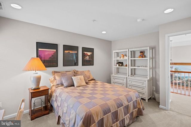 509 OAK KNOLL TER, Rockville, MD 20850