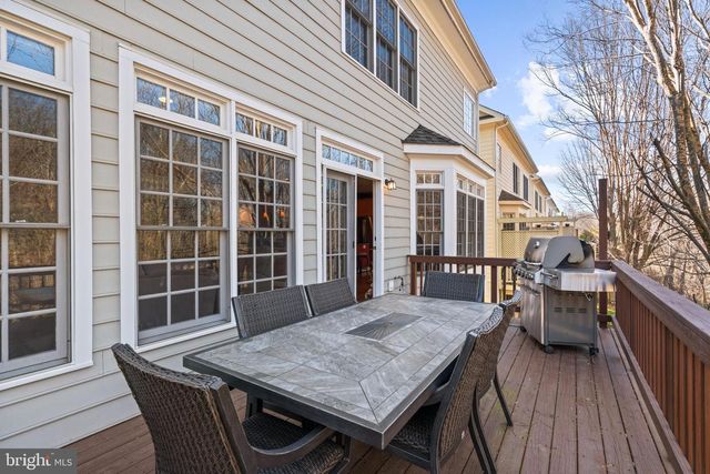 509 OAK KNOLL TER, Rockville, MD 20850