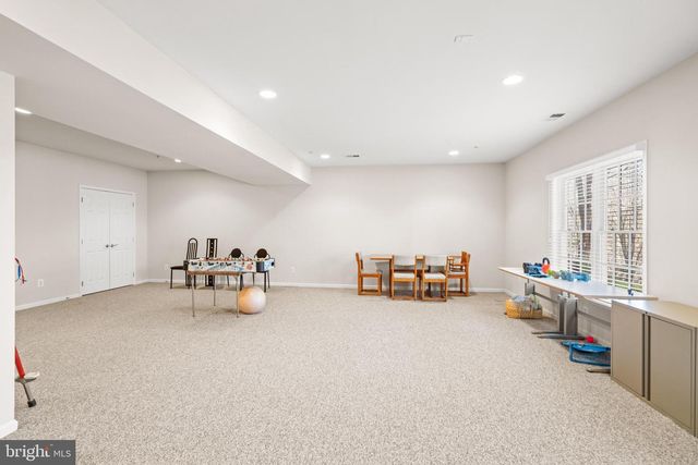 509 OAK KNOLL TER, Rockville, MD 20850