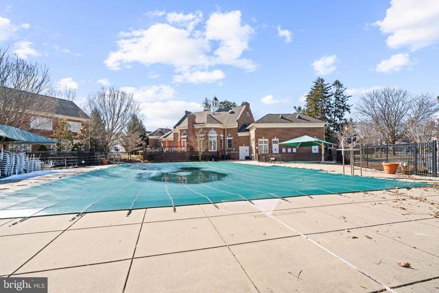 509 OAK KNOLL TER, Rockville, MD 20850