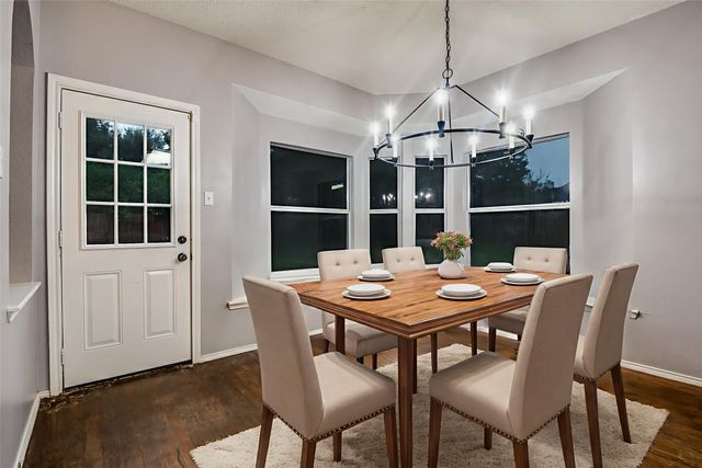 1215 Waterford Oaks Circle, Cedar Hill, TX 75104