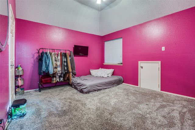 1215 Waterford Oaks Circle, Cedar Hill, TX 75104