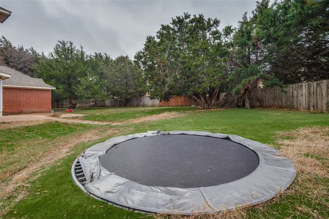 1215 Waterford Oaks Circle, Cedar Hill, TX 75104