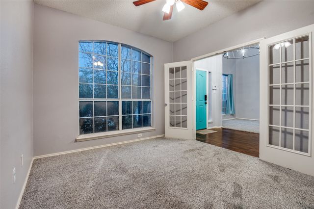 1215 Waterford Oaks Circle, Cedar Hill, TX 75104