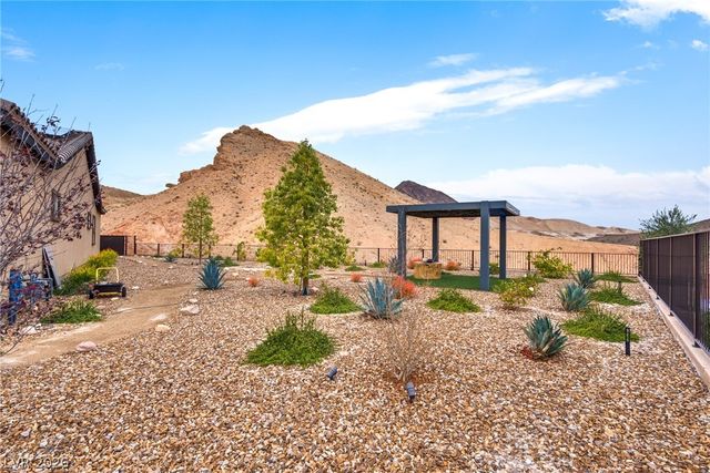 174 Crimson Cactus Avenue, Henderson, NV 89011