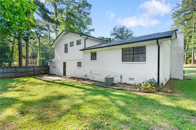 1236 Country Pine Drive, Ellenwood, GA 30294