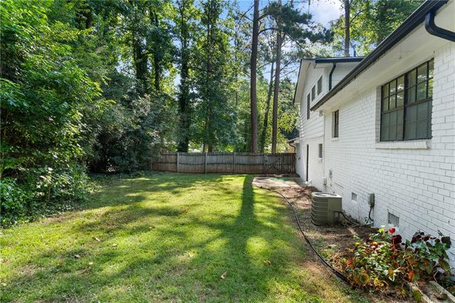 1236 Country Pine Drive, Ellenwood, GA 30294