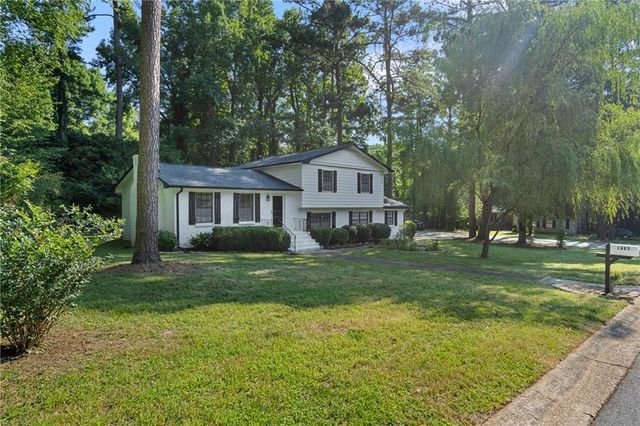 1236 Country Pine Drive, Ellenwood, GA 30294