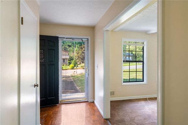 1236 Country Pine Drive, Ellenwood, GA 30294
