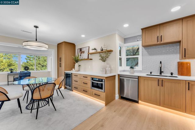 2825 Ptarmigan Drive 3, Walnut Creek, CA 94595