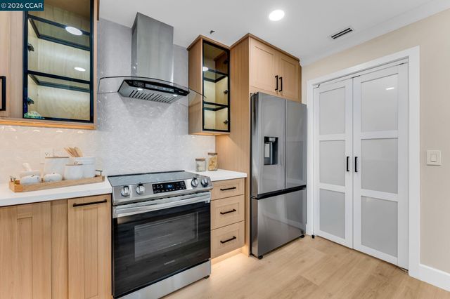 2825 Ptarmigan Drive 3, Walnut Creek, CA 94595