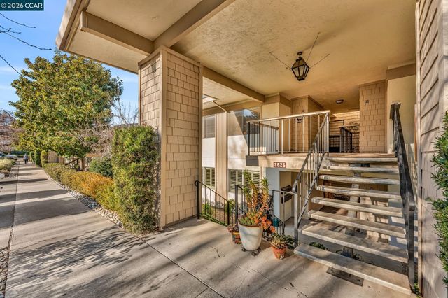2825 Ptarmigan Drive 3, Walnut Creek, CA 94595
