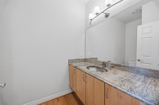 1786 Hartshorn Avenue, Troy, MI 48083