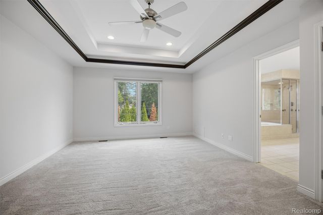1786 Hartshorn Avenue, Troy, MI 48083