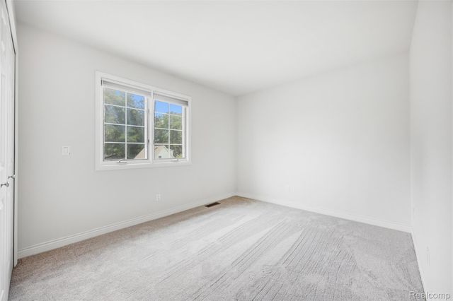 1786 Hartshorn Avenue, Troy, MI 48083