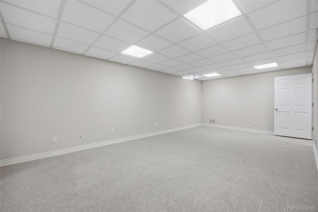 1786 Hartshorn Avenue, Troy, MI 48083