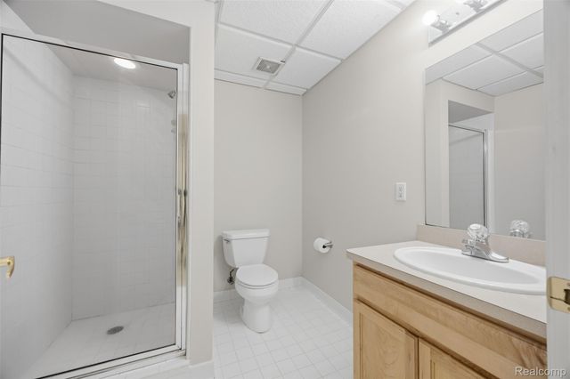 1786 Hartshorn Avenue, Troy, MI 48083