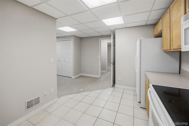 1786 Hartshorn Avenue, Troy, MI 48083