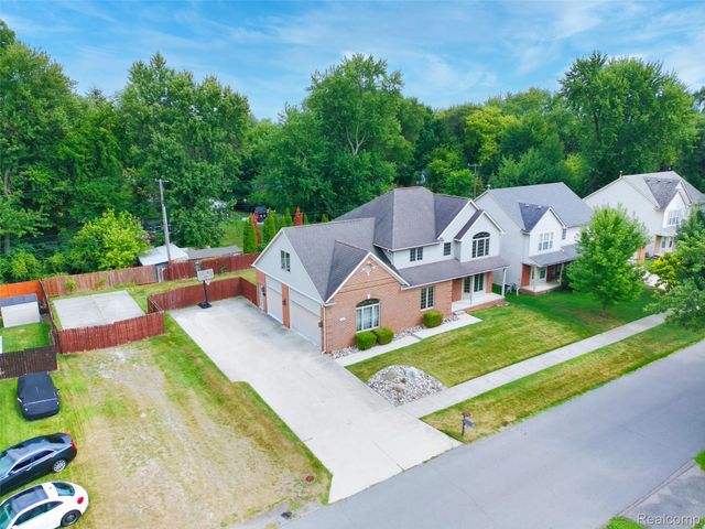 1786 Hartshorn Avenue, Troy, MI 48083