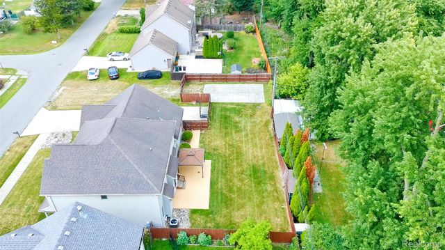 1786 Hartshorn Avenue, Troy, MI 48083