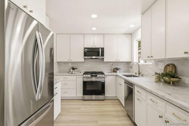 6728 Maury Drive, San Diego, CA 92119