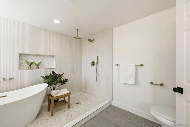 6728 Maury Drive, San Diego, CA 92119