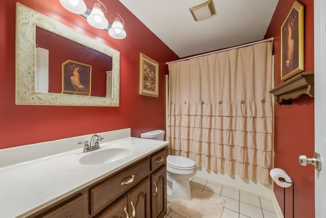 311 Downs Rd, Cumberland City, TN 37050