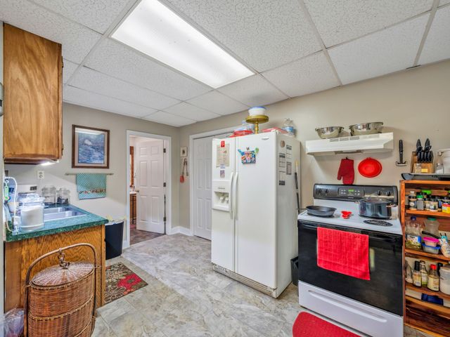 311 Downs Rd, Cumberland City, TN 37050